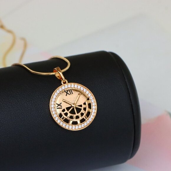 "Rose Gold Clock Face Pendant with Roman Numerals and Iced Border, XPPT1406 - Picture 5 of 12